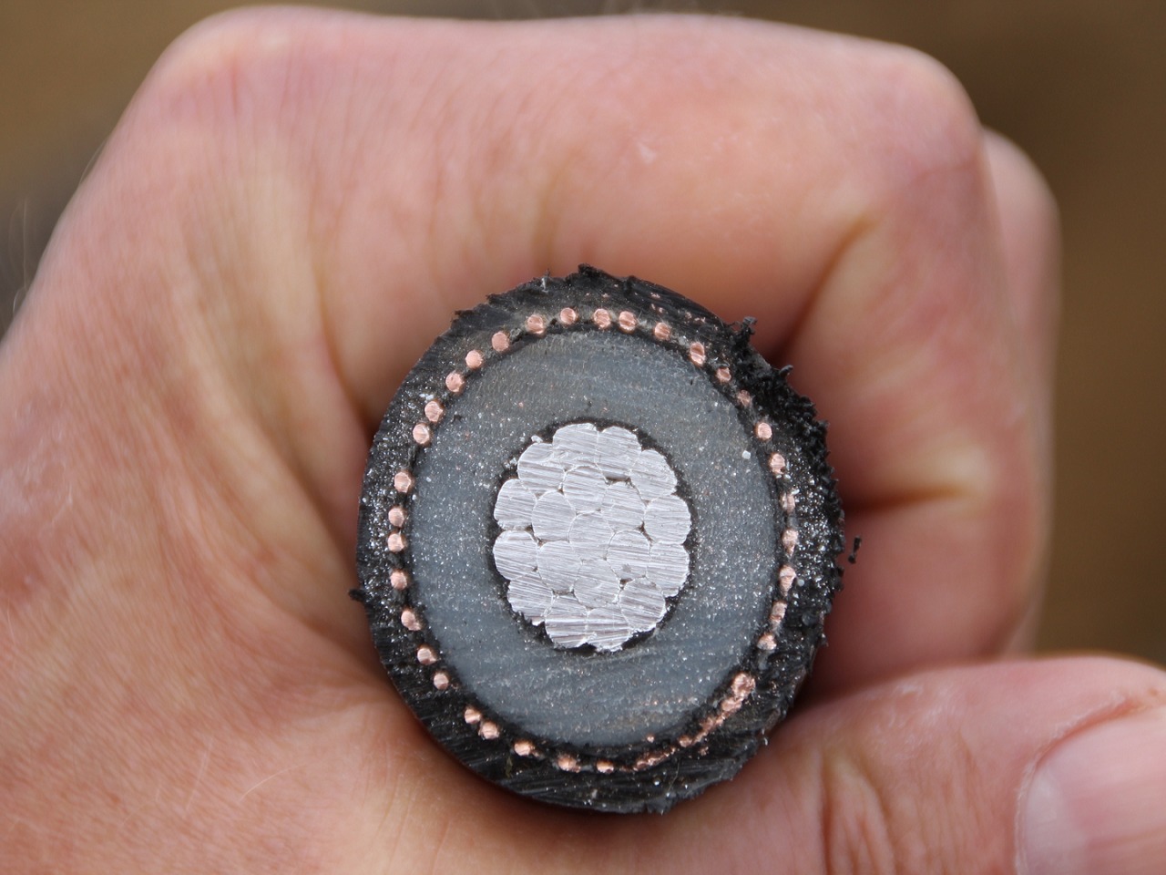 MEDIUM VOLTAGE CABLE